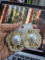 Classic Pearl Earrings Golden Spark